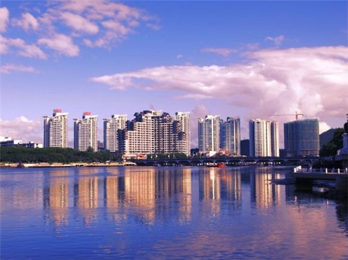 小本投资者可以加盟蜀烩冒菜吗