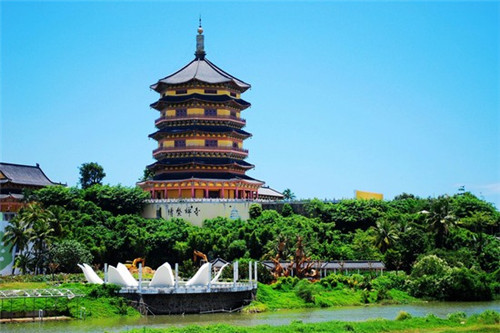 中国为什么没有俄罗斯汽车品牌（为什么买不到俄罗斯车）