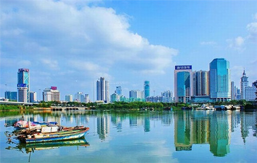红色景区服务介绍怎么写（红色景区服务介绍怎么写好）