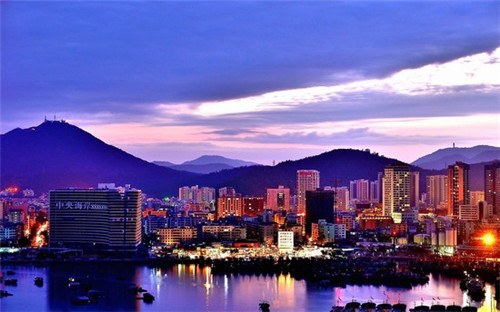 东北的风景山水国画（东北国画山水画作品）